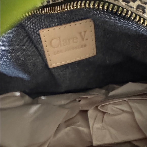 Clare. V Midi Sac Leopard Print Leather Crossbody Bag - Picture 13 of 17